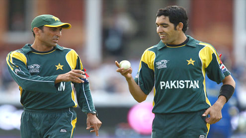 Umer Gul, Younis reach their home towns