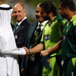 shahid afridi shake hand