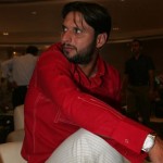 shahid afridi red shirt