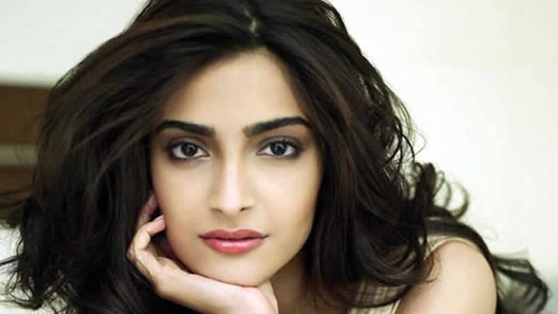 Sonam Kapoor Is Disappointed With Her Pakistani Fans